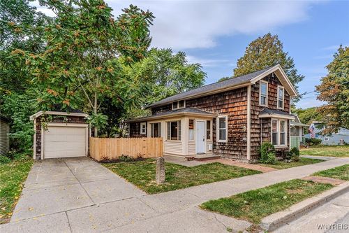 66 Evans St, Amherst, NY, 14221-5528 | Card Image