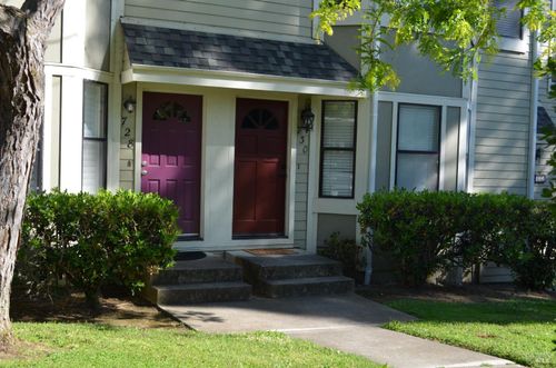 730 Military E, Benicia, CA, 94510-3561 | Card Image