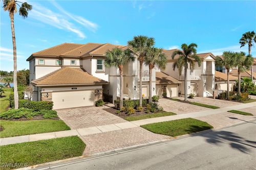 2-101-9200 Quartz Ln, NAPLES, FL, 34120-4725 | Card Image
