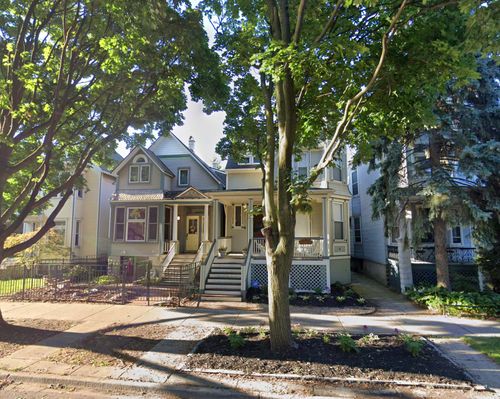 2-1915 W Belle Plaine Ave, Chicago, IL, 60613-1828 | Card Image
