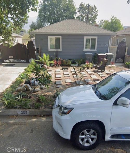 1305 Aristo St, Glendale, CA, 91201-2302 | Card Image