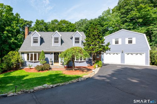 123 Cross Hwy, Redding, CT, 06896-2406 | Card Image