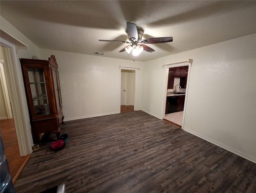 3223 Travis Street, San Angelo, TX, 76903 | Card Image