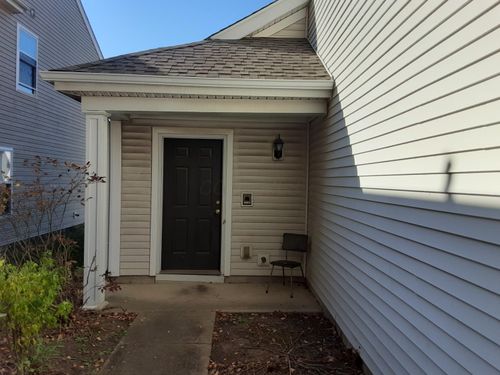 2457 Ashpoint St, Columbus, OH, 43219-6203 | Card Image