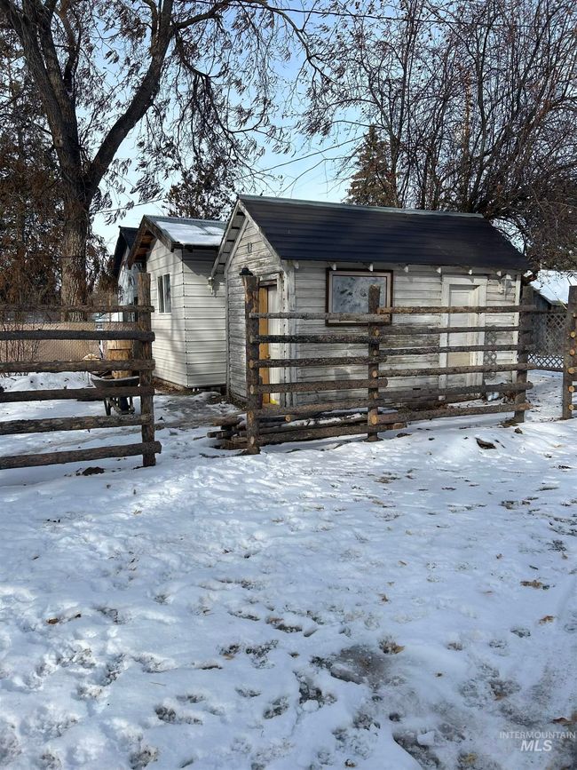 309 E E C St, House other with 3 bedrooms, 2 bathrooms and null parking in Shoshone ID | Image 10