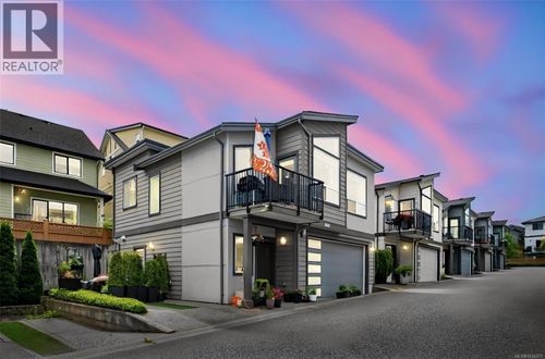 1005 Boeing Close, Langford, BC, V9B0R2 | Card Image
