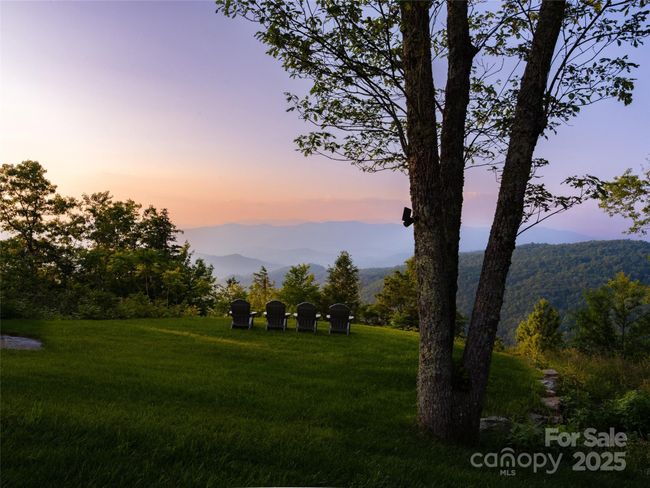 93 N Snow Ridge Dr, House other with 5 bedrooms, 7 bathrooms and null parking in Hendersonville NC | Image 11
