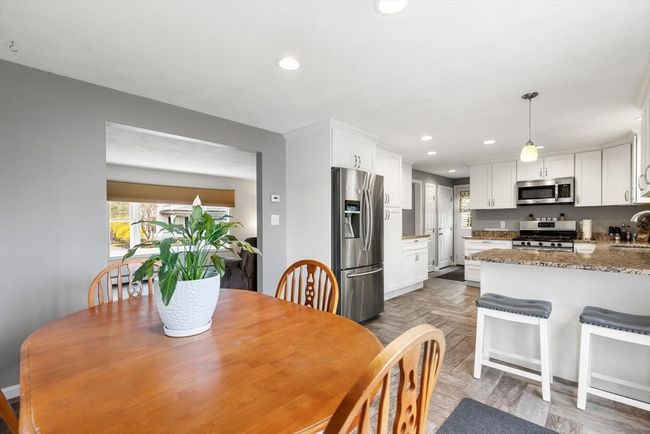 15 Gilbert St, House other with 3 bedrooms, 3 bathrooms and 3 parking in Waltham MA | Image 10