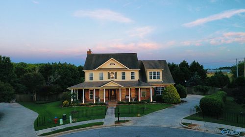 125 Old Ivey Cir, Madison, AL, 35756-3484 | Card Image