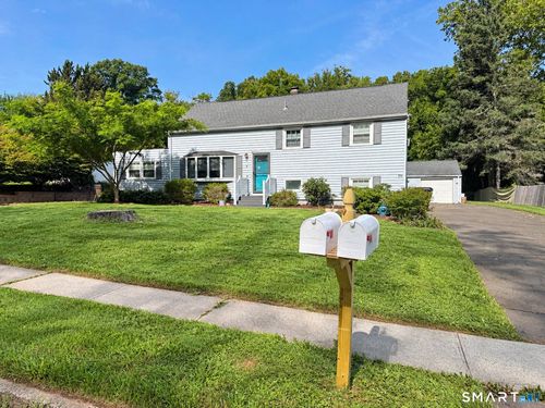 11 Trumbull Dr, Wallingford, CT, 06492-2039 | Card Image