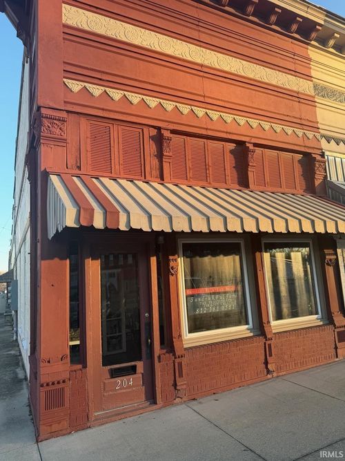 204 E Main St, Worthington, IN, 47471-1702 | Card Image