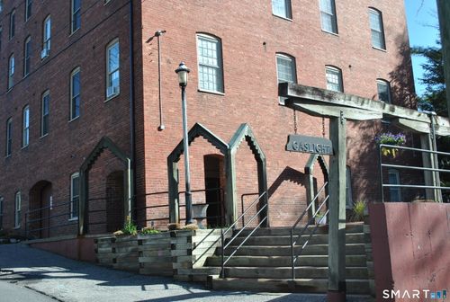 101-65 West St, New Milford, CT, 06776-3511 | Card Image