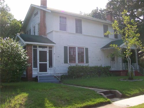 b-218 Lee St, Chickasaw, AL, 36611-2108 | Card Image