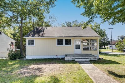 1600 Summit Avenue, House other with 3 bedrooms, 1 bathrooms and null parking in Greensboro NC | Image 2