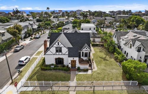 304 La Veta Ave, Encinitas, CA, 92024-2531 | Card Image