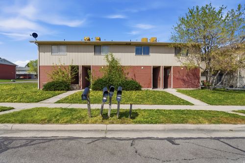 4526 S Dean Dr, West Valley City, UT, 84120-6226 | Card Image