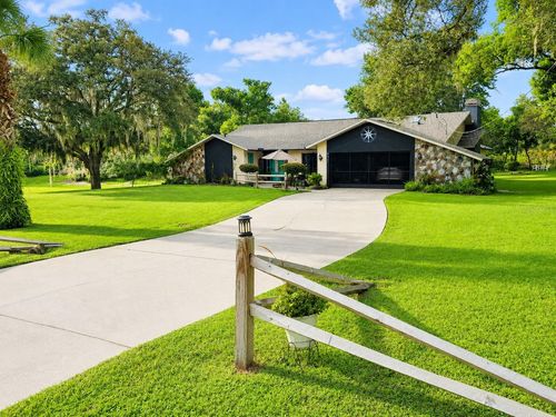8057 Delaware Dr, WEEKI WACHEE, FL, 34607-2104 | Card Image