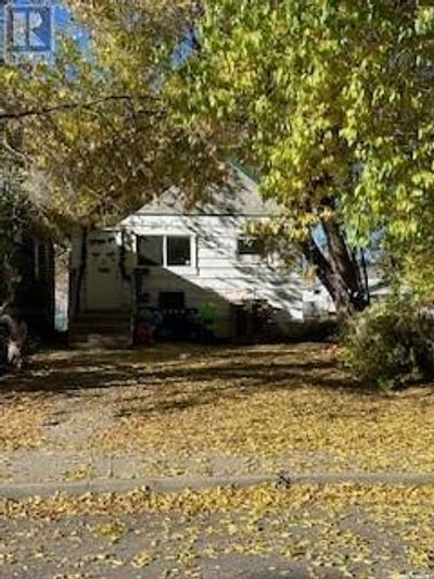 922 Retallack St, House other with 2 bedrooms, 2 bathrooms and null parking in Regina SK | Image 1