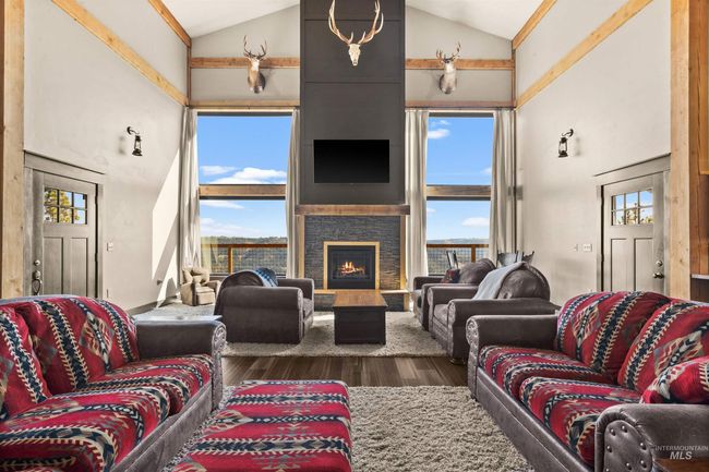 520 Valley View Dr, House other with 5 bedrooms, 4 bathrooms and null parking in Lenore ID | Image 5