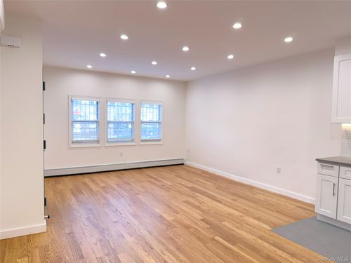 apt-1-4018 50th Ave, Sunnyside, NY, 11104-3130 | Card Image