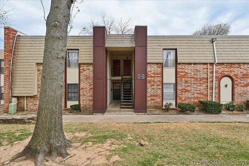687-4334 67th St, Tulsa, OK, 74136-2925 | Card Image