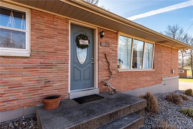 609 Lynn Rd, Home with 3 bedrooms, 2 bathrooms and null parking in New Albany IN | Image 6