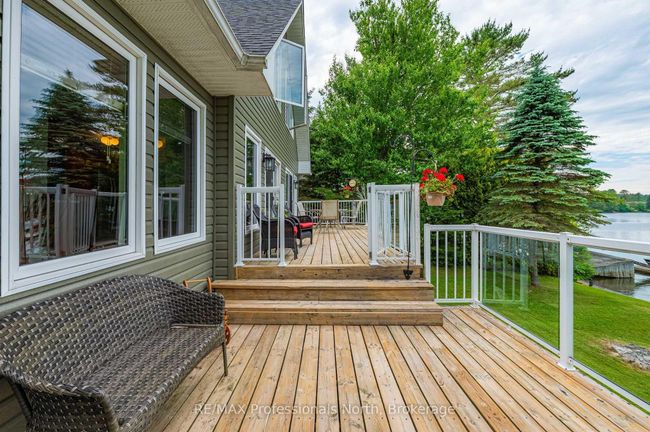 1075 Comak Cres, House other with 4 bedrooms, 4 bathrooms and 6 parking in Algonquin Highlands ON | Image 42
