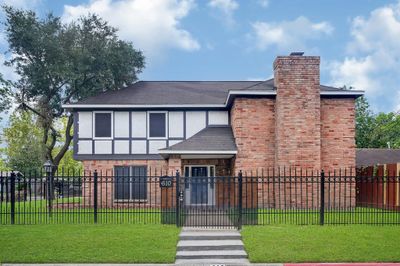 610 Ferguson Street, House other with 4 bedrooms, 2 bathrooms and null parking in Humble TX | Image 1