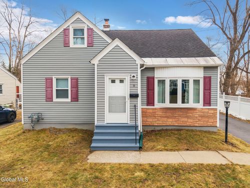 9 Fuller Terrace, Colonie, NY, 12205 | Card Image
