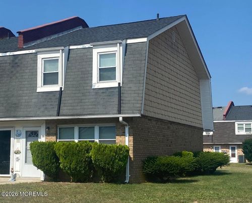 68 Briar Mills Dr, Brick, NJ, 08724-1436 | Card Image