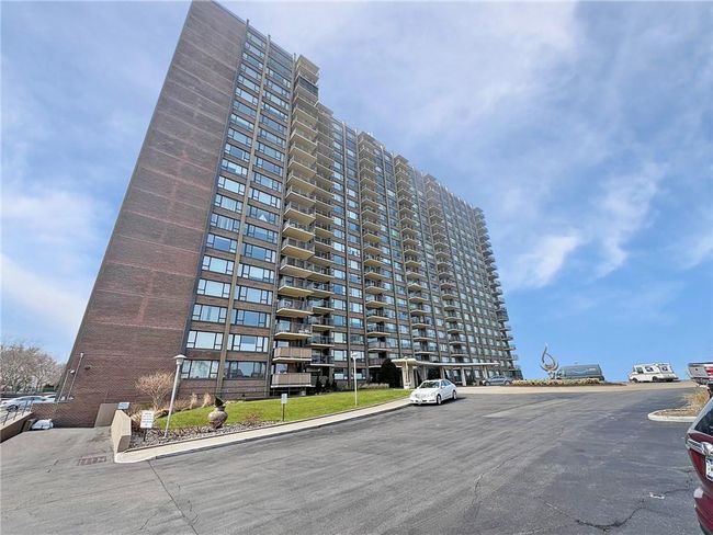 APT-8E - 166 Powells Cove Blvd, Home with 2 bedrooms, 2 bathrooms and null parking in Whitestone NY | Image 10