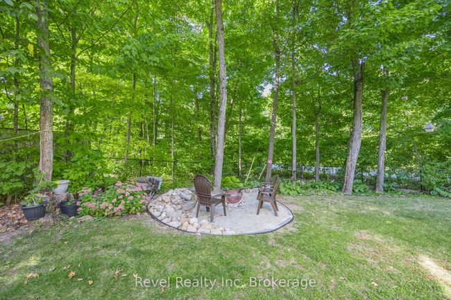 10 Musquake Crt, House other with 5 bedrooms, 4 bathrooms and 4 parking in Tiny ON | Image 36