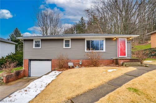 513 Queen St, Minerva, OH, 44657-1353 | Card Image