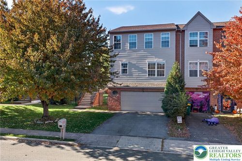 2815 Sequoia Dr, Macungie, PA, 18062-8431 | Card Image