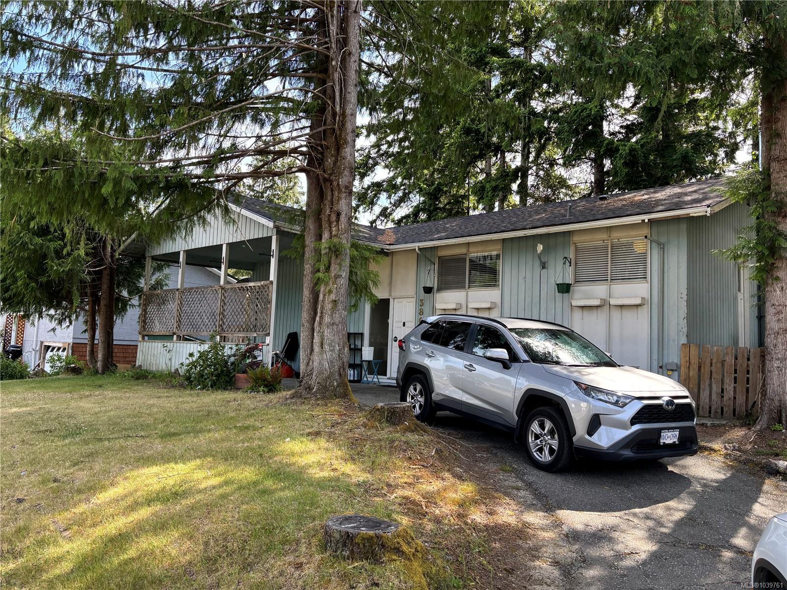 Residential in Gold River 3