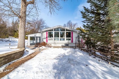 2 Cowley St, Cobden, ON, K0J1K0 | Card Image