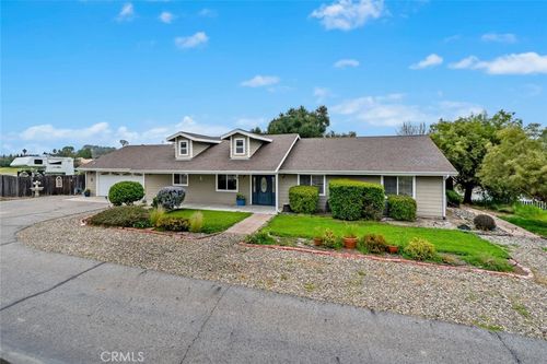 3735 Monterey Rd, Atascadero, CA, 93422-2438 | Card Image