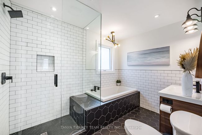 54 Mitchell Ave, House other with 5 bedrooms, 3 bathrooms and 4 parking in Whitby ON | Image 21