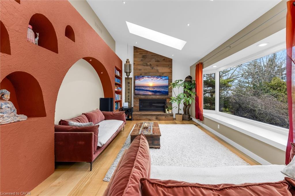 Residential in Stoney Creek 4