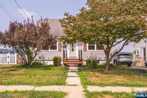 26 Edward Ct, Clifton, NJ, 07011-2832 | Card Image