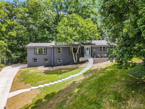 246 Leichester Cir, Ballwin, MO, 63011-3314 | Card Image
