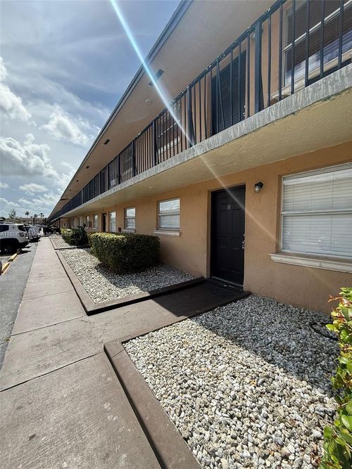 apt-16-5491 W 24th Ave, Hialeah, FL, 33016-4700 | Card Image