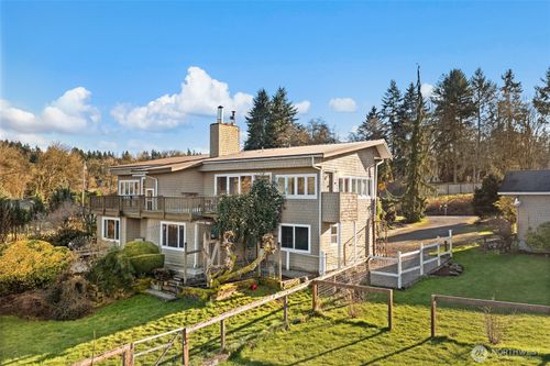9722 Sw Windmill St, Vashon, WA, 98070-8421 | Card Image