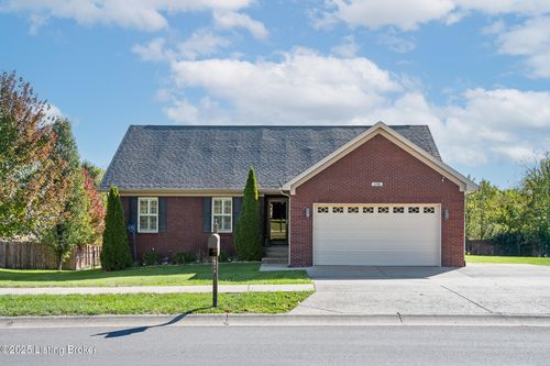 172 Benjamin Pl, Mt Washington, KY, 40047-6008 | Card Image