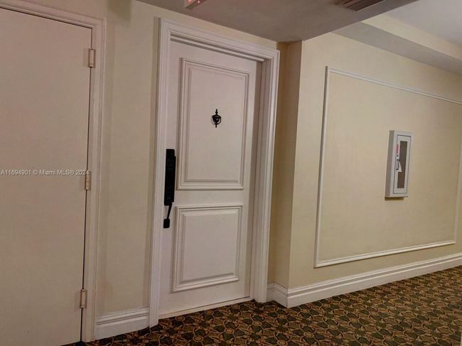 APT-1003 - 17555 Atlantic Blvd, Condo with 2 bedrooms, 2 bathrooms and null parking in Sunny Isles Beach FL | Image 5