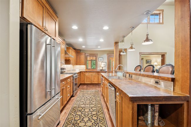 Kitchen | Image 24