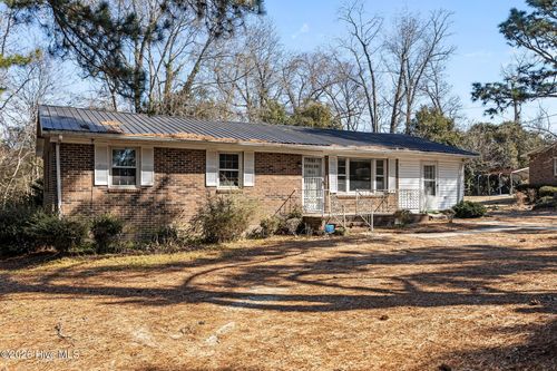 322 Pineshoal Dr, Snow Hill, NC, 28580-1318 | Card Image