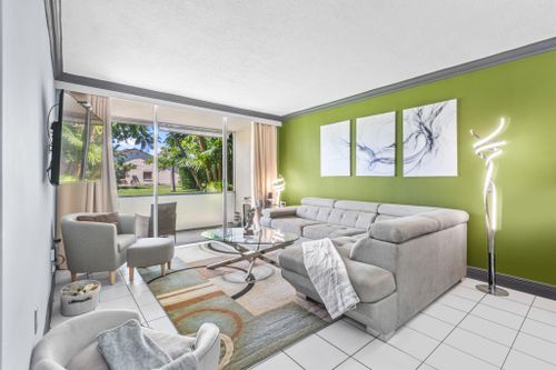 39-500 Davis Road, Palm Springs, FL, 33461 | Card Image