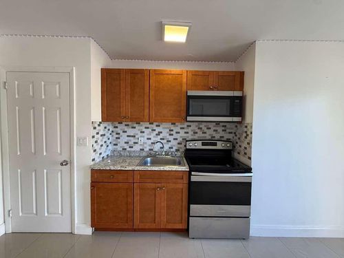 4-5321 Ne 18th Ave, Fort Lauderdale, FL, 33334-5882 | Card Image