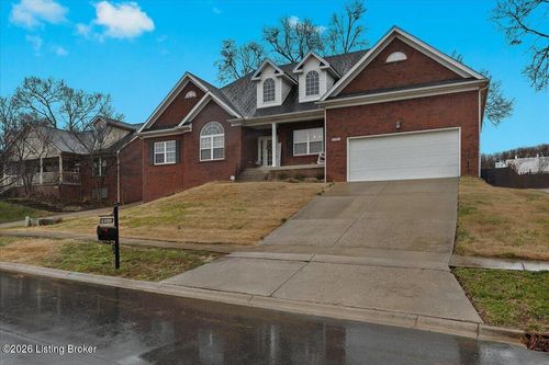 5313 Pavilion Way, Louisville, KY, 40291-1379 | Card Image